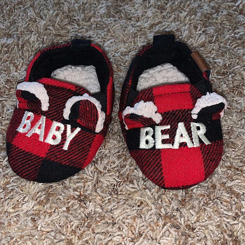 Dearfoam baby bear slippers size 5-6